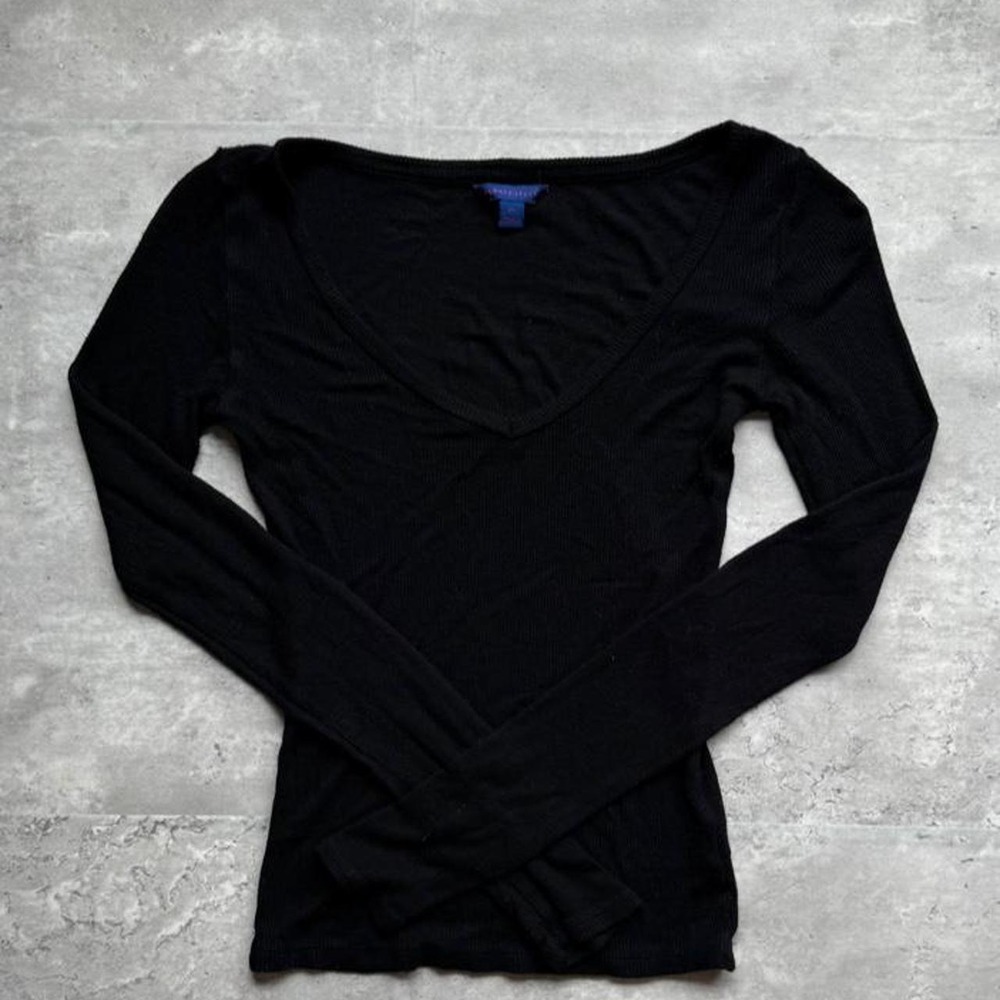 Aeropostale Womens Black Ribbed V Neck Long Sleeve Top Size XS Basic
